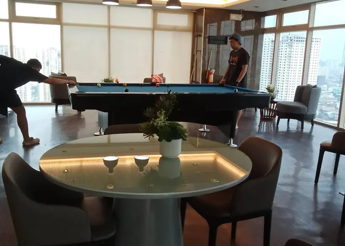 Apartment With Water Views Manila