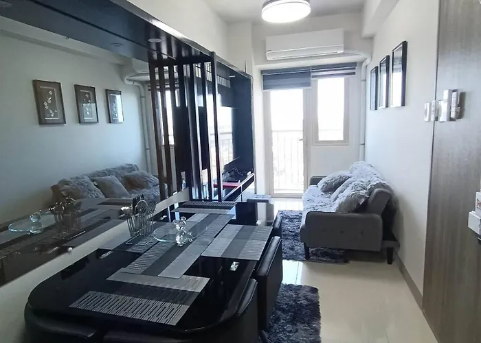 With Water Views Apartment *