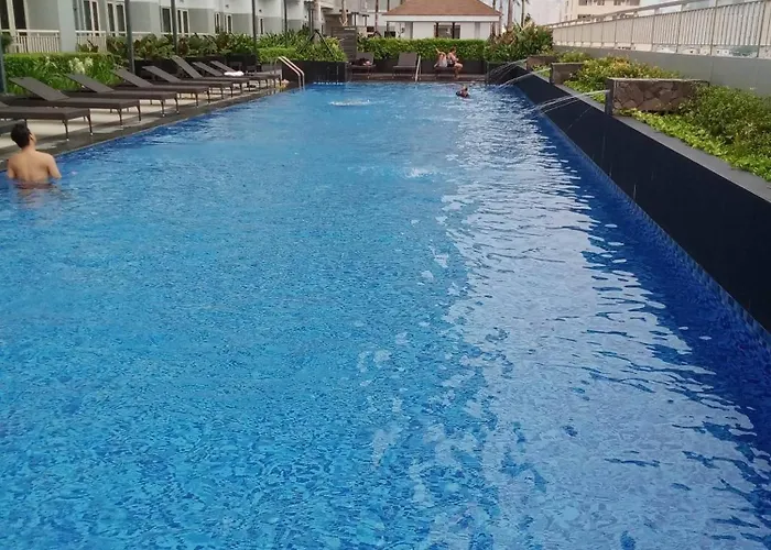 With Water Views Apartment Manila